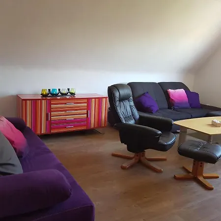 Liebevoll Eingerichtete Ferienwohnung Lägenhet *
