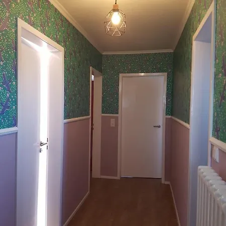 Liebevoll Eingerichtete Ferienwohnung Lägenhet *