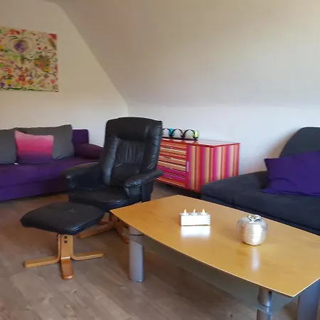 Liebevoll Eingerichtete Ferienwohnung Lägenhet *